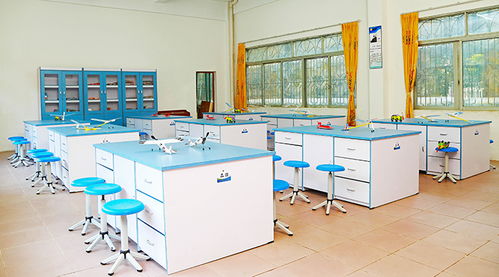 科技賦能教育 打造現(xiàn)代化科技活動(dòng)室，點(diǎn)燃學(xué)生創(chuàng)新火花